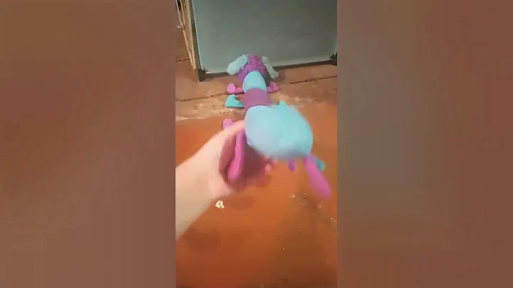 skibidi yes yes yes пиджей мопс гусеница танцует