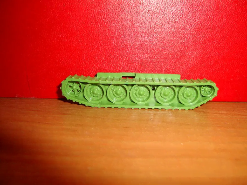Игрушки СССР - Гусеница от танка.
